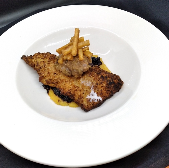 Meet your Posher, Alex - Picture 10 of 16